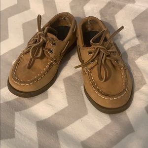 Boys Sperry boat shoes